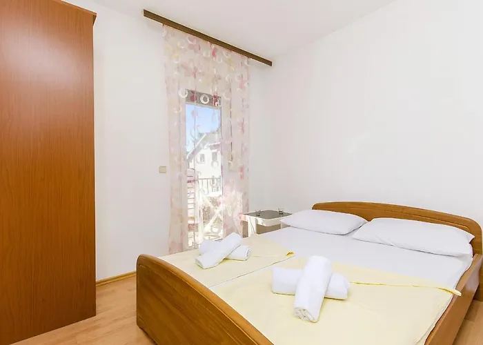 With Parking Space Stari Grad, Hvar - 8708 דירה סטארי גראד